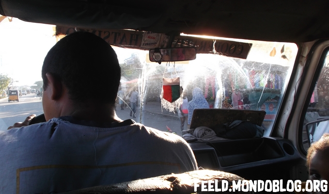 bus madagascar &copy;feeld